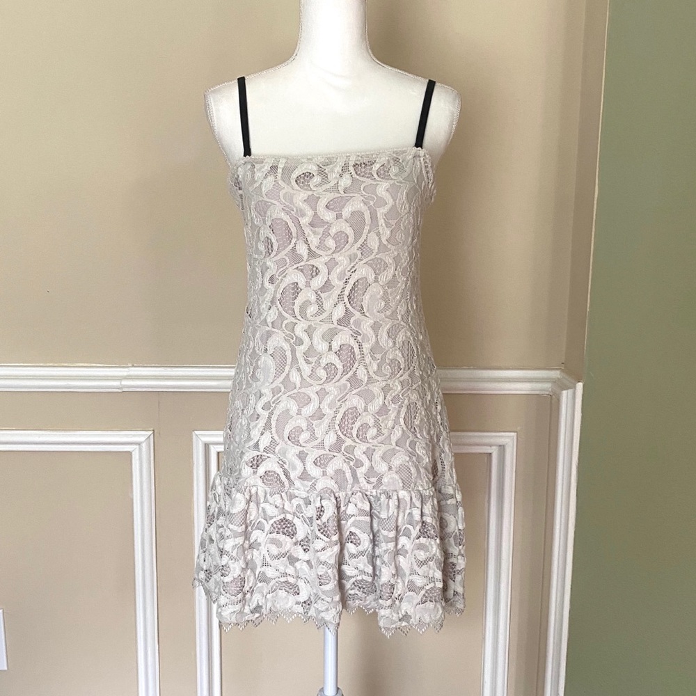 THE KOOPLES  NWOT Cream Lace Mini Dress